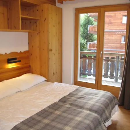 Combe Nend202 In&ski Out Nendaz