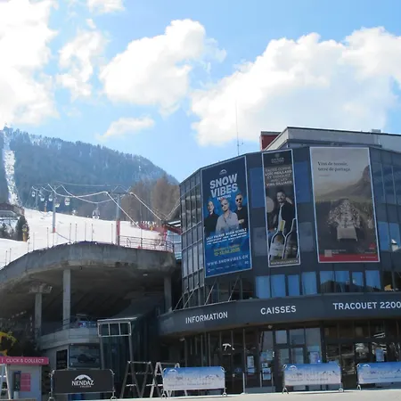 Combe Nend202 In&ski Out Apartment