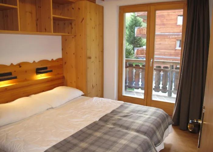 Combe Nend202 In And Out نينداز