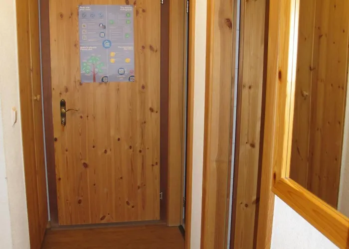 Combe Nend202 In And Out